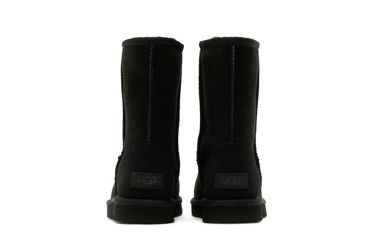 UGG Wmns Classic Short II 'Black'