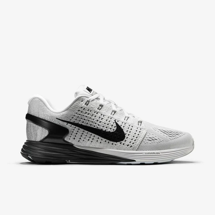 Krossovki-Nike-LunarGlide-7-5