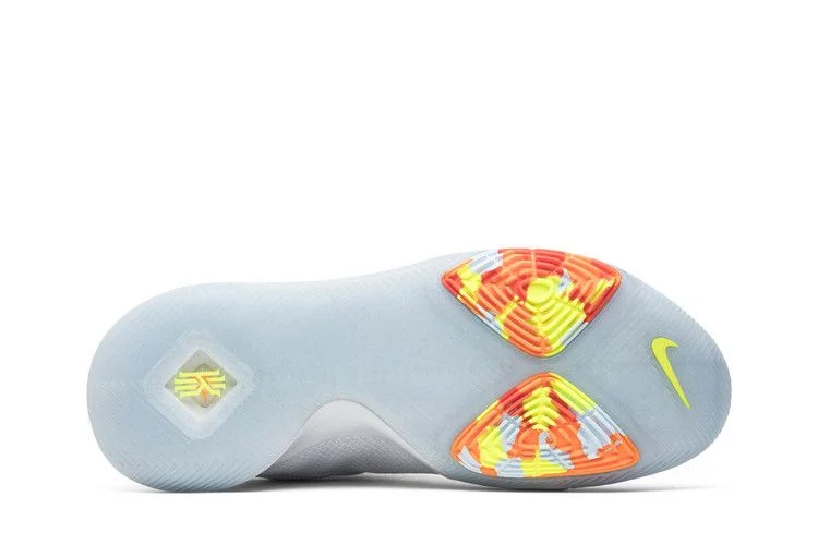 Krossovki-Nike-Kyrie-3-Time-to-Shine-3