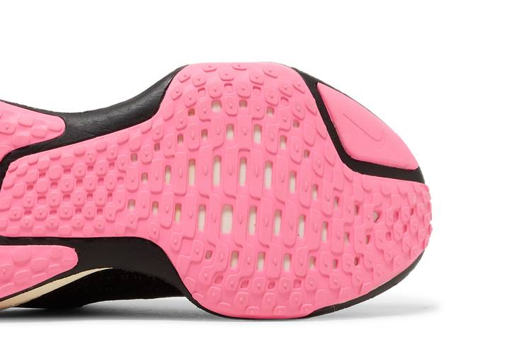 Кроссовки Nike Wmns ZoomX Invincible 3 'Earth Pink Spell'