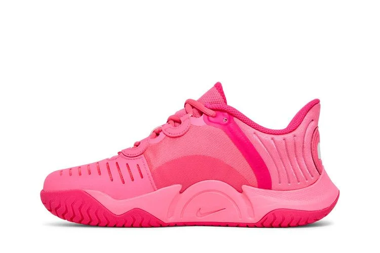 Krossovki-Naomi-Osaka-x-Wmns-NikeCourt-Air-Zoom-GP-Turbo-Digital-Pink-2