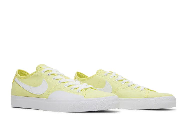 blazer-court-sb-light-zitron-cv1658-700_07