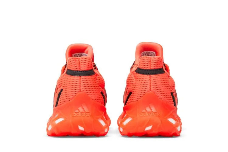 Krossovki-Adidas-UltraBoost-Web-DNA-J-Solar-Red-5