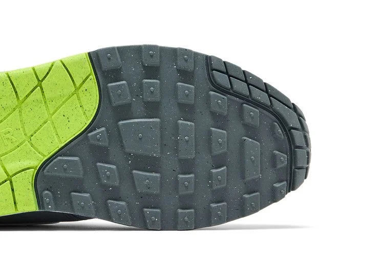 Krossovki-Nike-Air-Max-1-DOAF-UO-Tokyo-PE-4