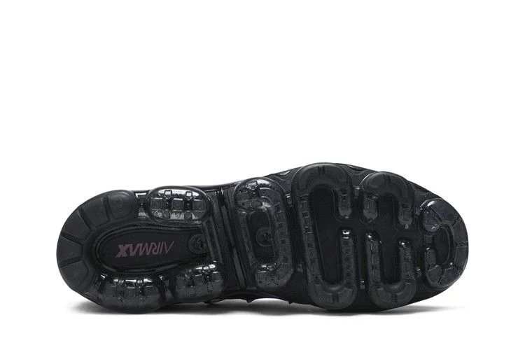 Кроссовки Nike Air VaporMax Plus 'Active Fuchsia'