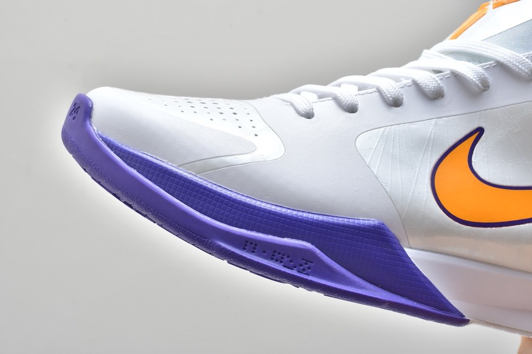 Nike-Zoom-Kobe-5-Lakers-12