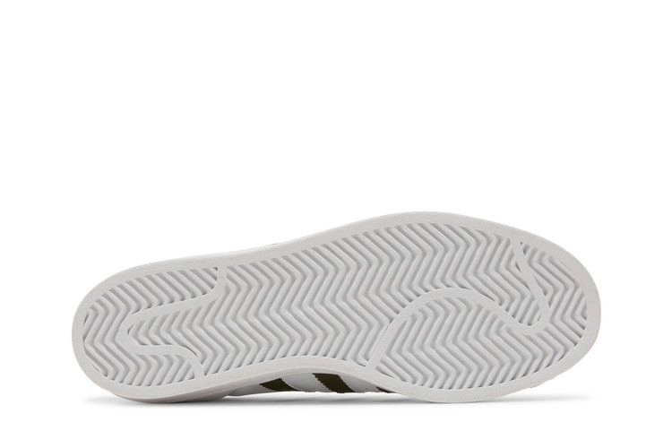 superstar-big-kid-white-camo-hq4287_03