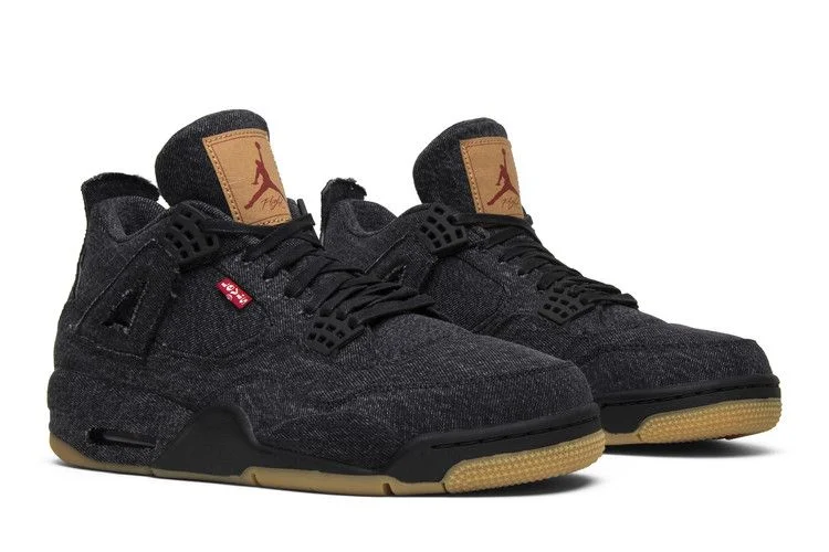Krossovki-Levis-x-Air-Jordan-4-Retro-Black-Denim-7