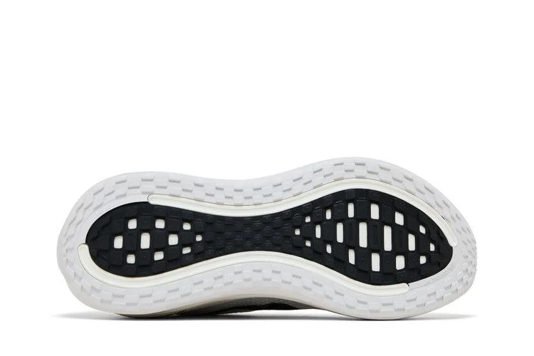 Кроссовки Nike Vomero Plus 'Run Pack'