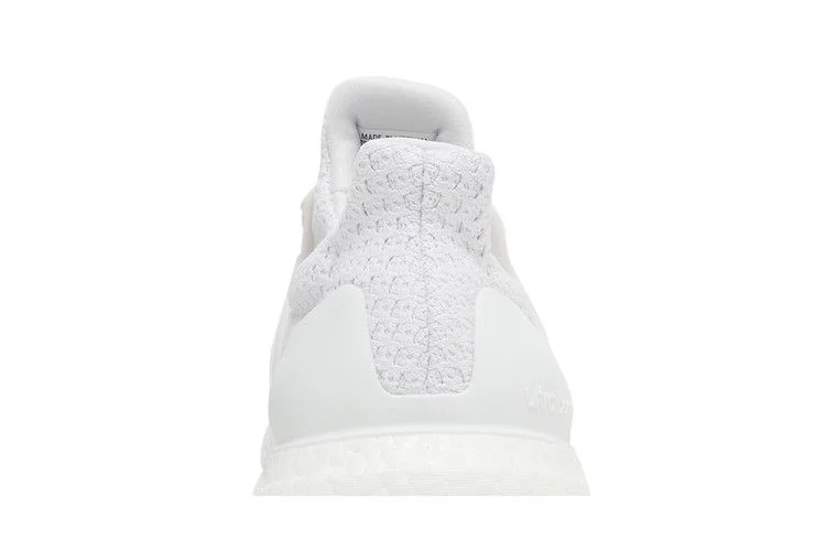 Кроссовки adidas UltraBoost DNA 5.0 'Triple White'