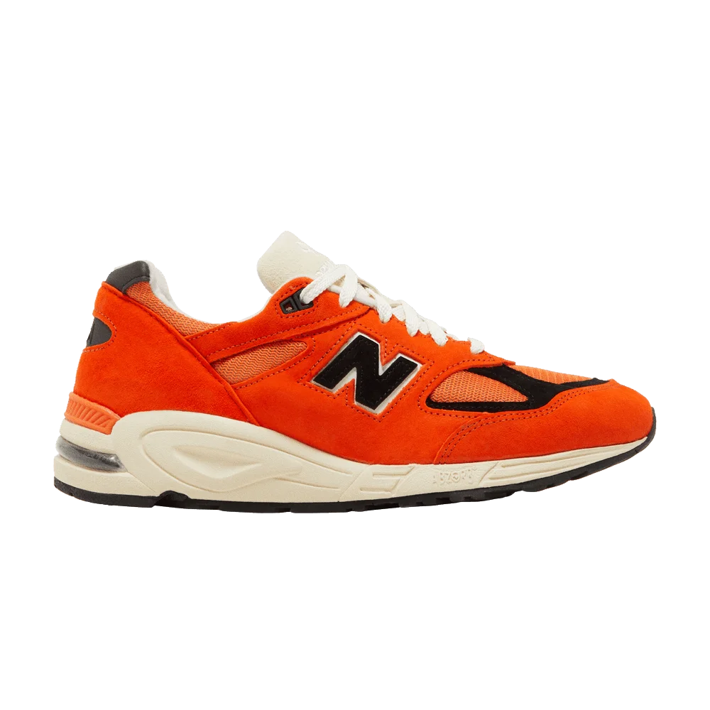 Krossovki-Teddy-Santis-x-New-Balance-990v2-Made-in-USA-Marigold