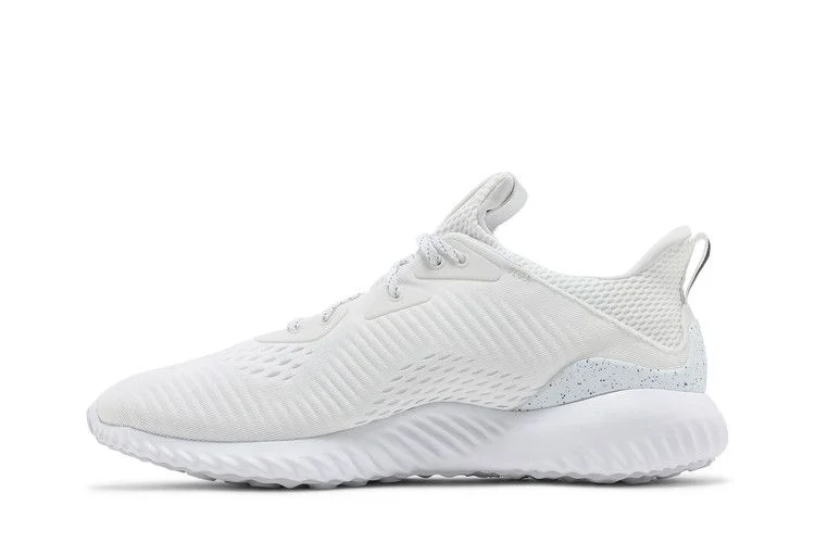 Krossovki-Adidas-Alphabounce-1-Triple-White-2