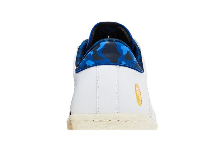 Кроссовки Undefeated x A Bathing Ape x adidas Superstars 80v 'White Blue'