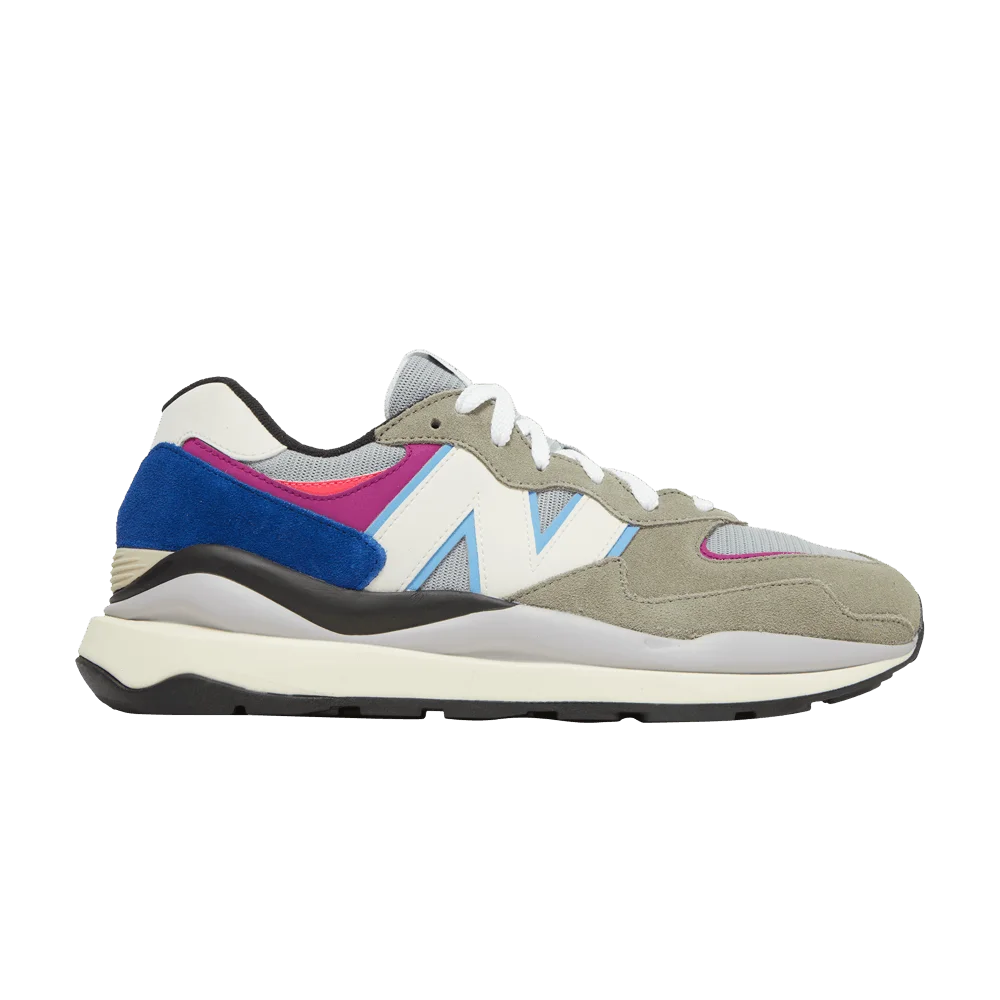 Krossovki-New-Balance-5740-Incubation-Pack-Grey-Pink-Zing