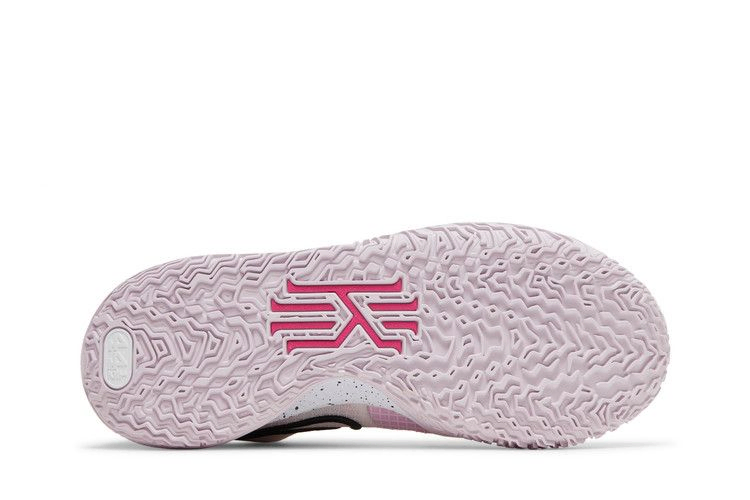 kyrie-low-4-kay-yow-dv2496-600_03