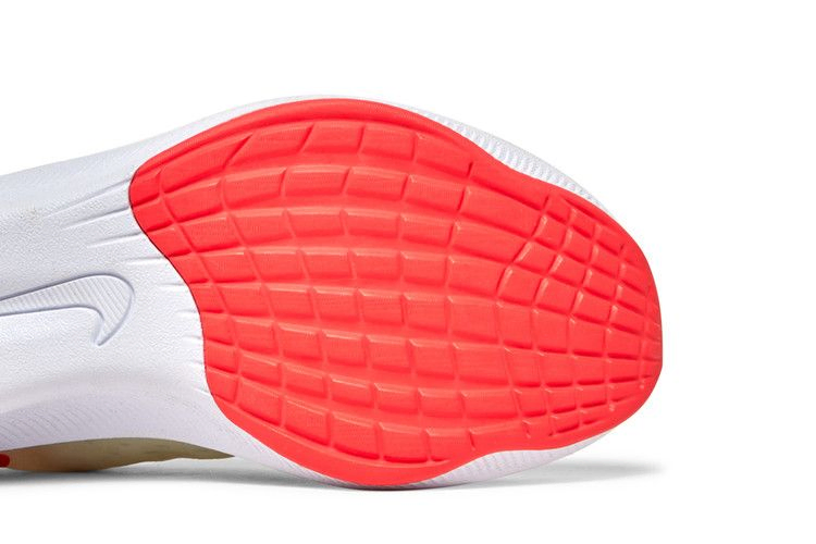 Кроссовки Nike Wmns Zoom Fly 3 'White Laser Crimson'