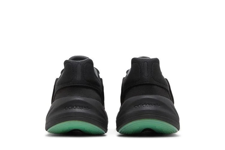 Кроссовки Adidas Ozelia 'Black Collegiate Purple'