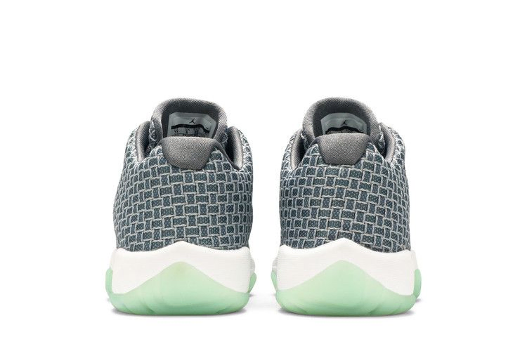 Кроссовки Air Jordan Future Low GS 'Wolf Grey'