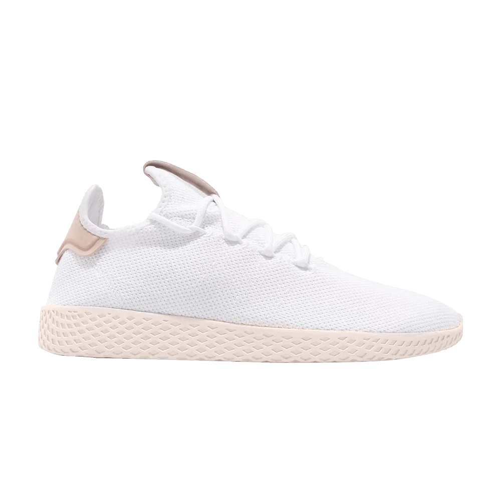 Krossovki-Pharrell-x-adidas-Tennis-Hu-Light-Brown