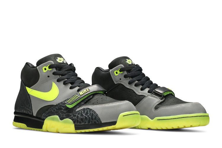 air-trainer-1-premium-112-pack-329424-071_07