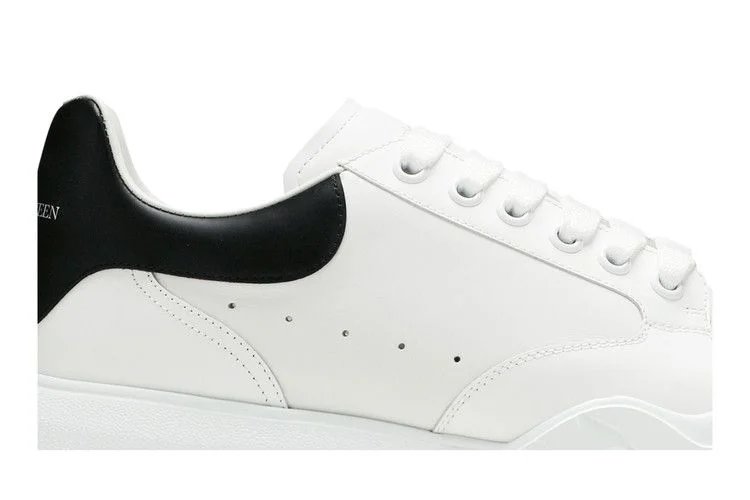 Krossovki-Alexander-McQueen-Wmns-Oversized-Court-Trainer-White-Black-1