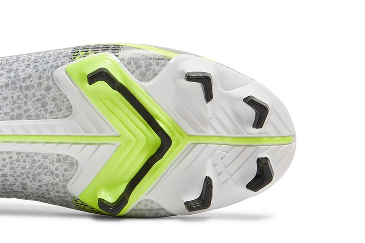 mercurial-vapor-14-pro-fg-metallic-silver-volt-cu5693-107_04