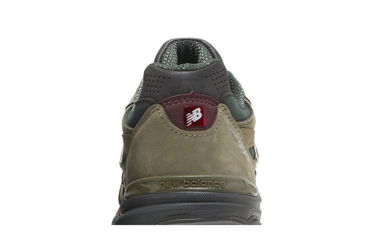 Кроссовки Teddy Santis x New Balance 990v3 Made in USA 'Green Purple'