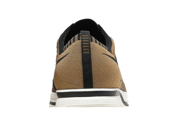 flyknit-trainer-ah8396-203_06