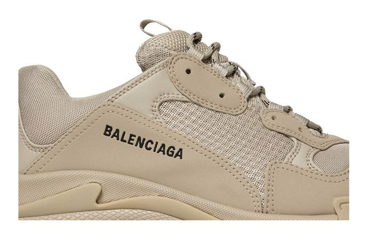 Кроссовки Balenciaga Triple S Sneaker 'Beige'