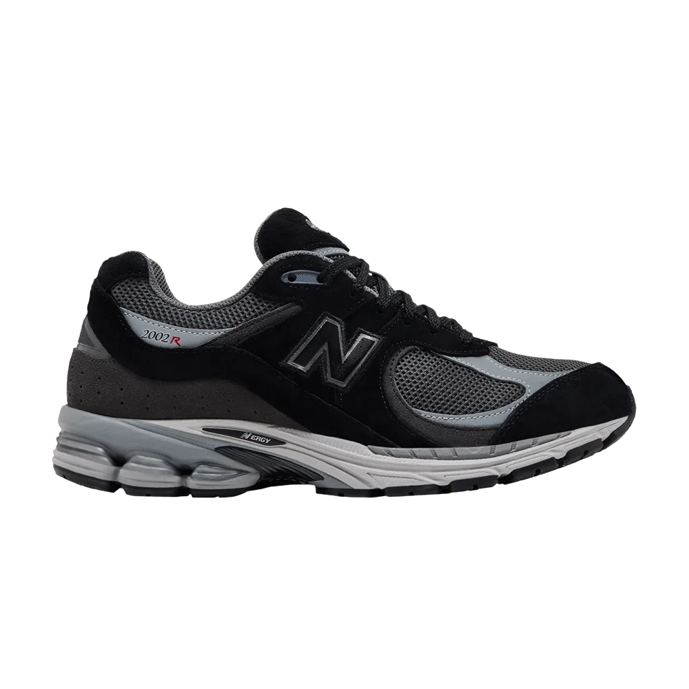 Krossovki-New-Balance-2002R-Black-Grey-1