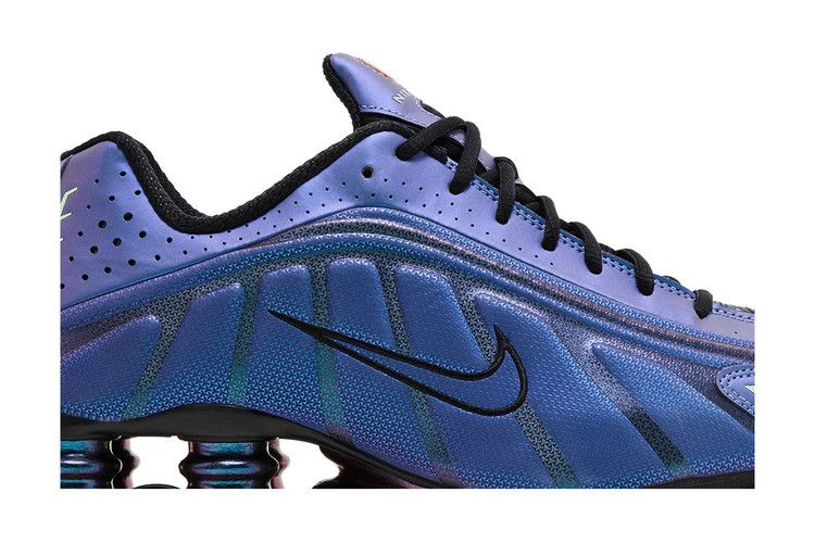 Кроссовки Nike Shox R4 'Iridescent'