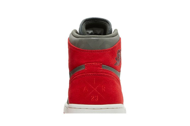 Кроссовки Air Jordan 1 Retro High Premium 'Red Camo'