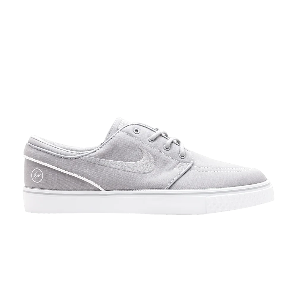 Krossovki-Nike-Fragment-Design-x-Stefan-Janoski-Wolf-Grey