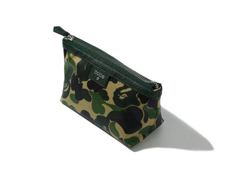 BAPE-ABC-Camo-Cosme-Pouch-Green-1