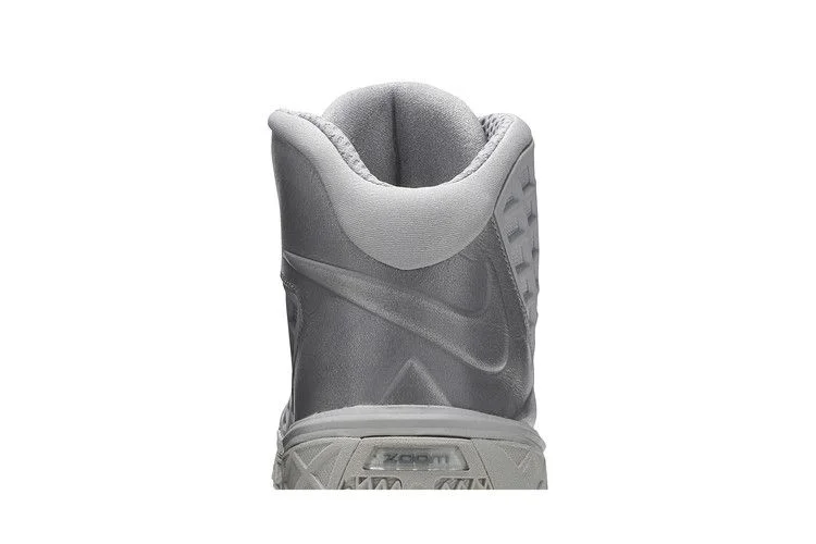 Krossovki-Nike-Zoom-Kobe-3-Fade-To-Black-4
