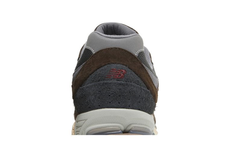 Кроссовки New Balance 2002R 'Lunar New Year - Rich Earth'