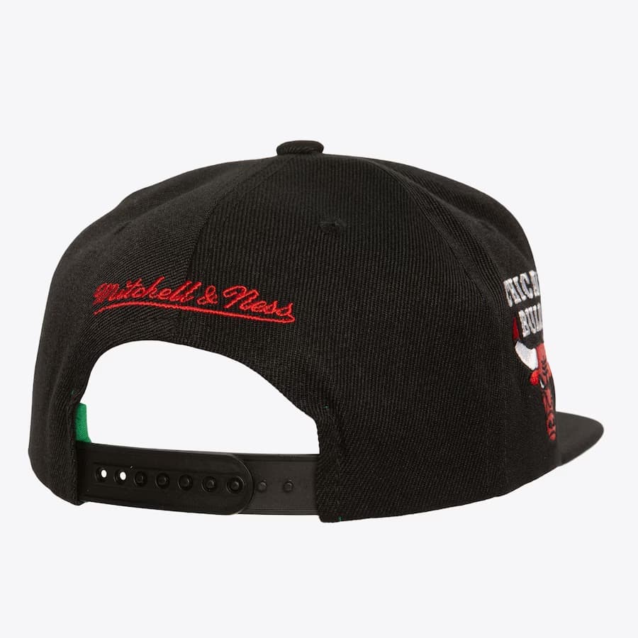 Mitchell-Ness-Black-Chicago-Bulls-Triple-Play-Snapback-Hat-1