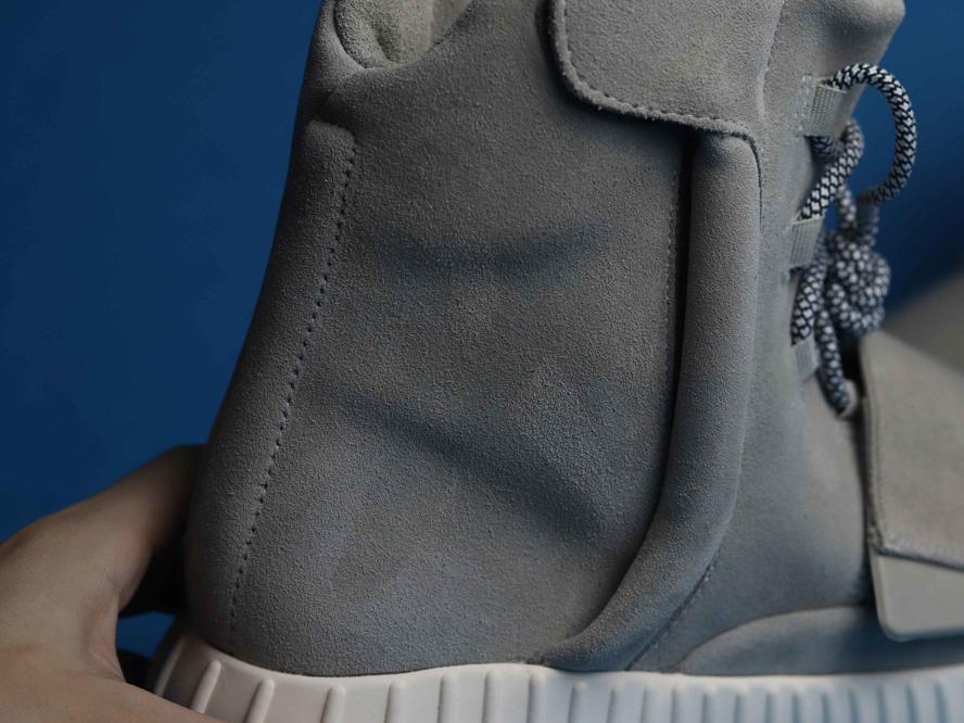adidas-Yeezy-Boost-750-OG-Light-Brown-13