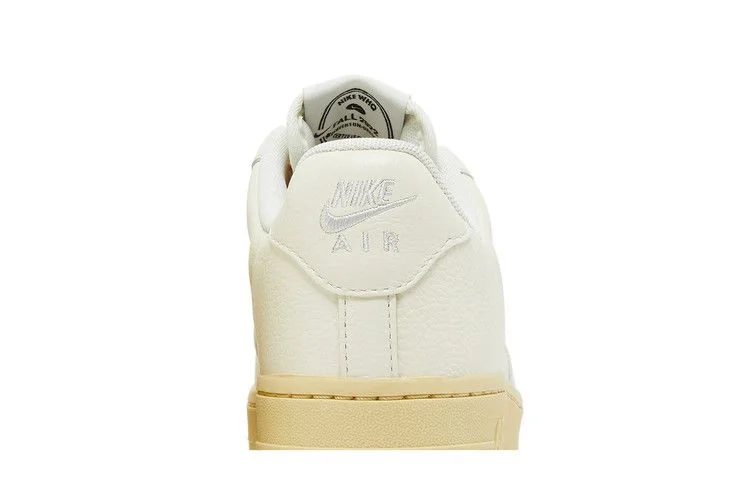 Кроссовки Nike Wmns Air Force 1 '07 LX 'Coconut Milk'