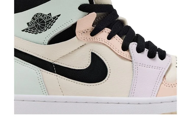 Кроссовки Wmns Air Jordan 1 High Zoom Comfort 'Easter'