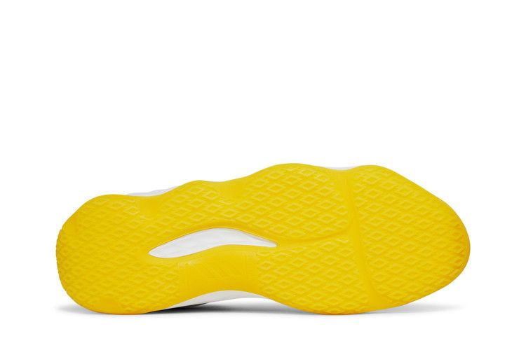 exhibit-a-white-team-yellow-h69017_03