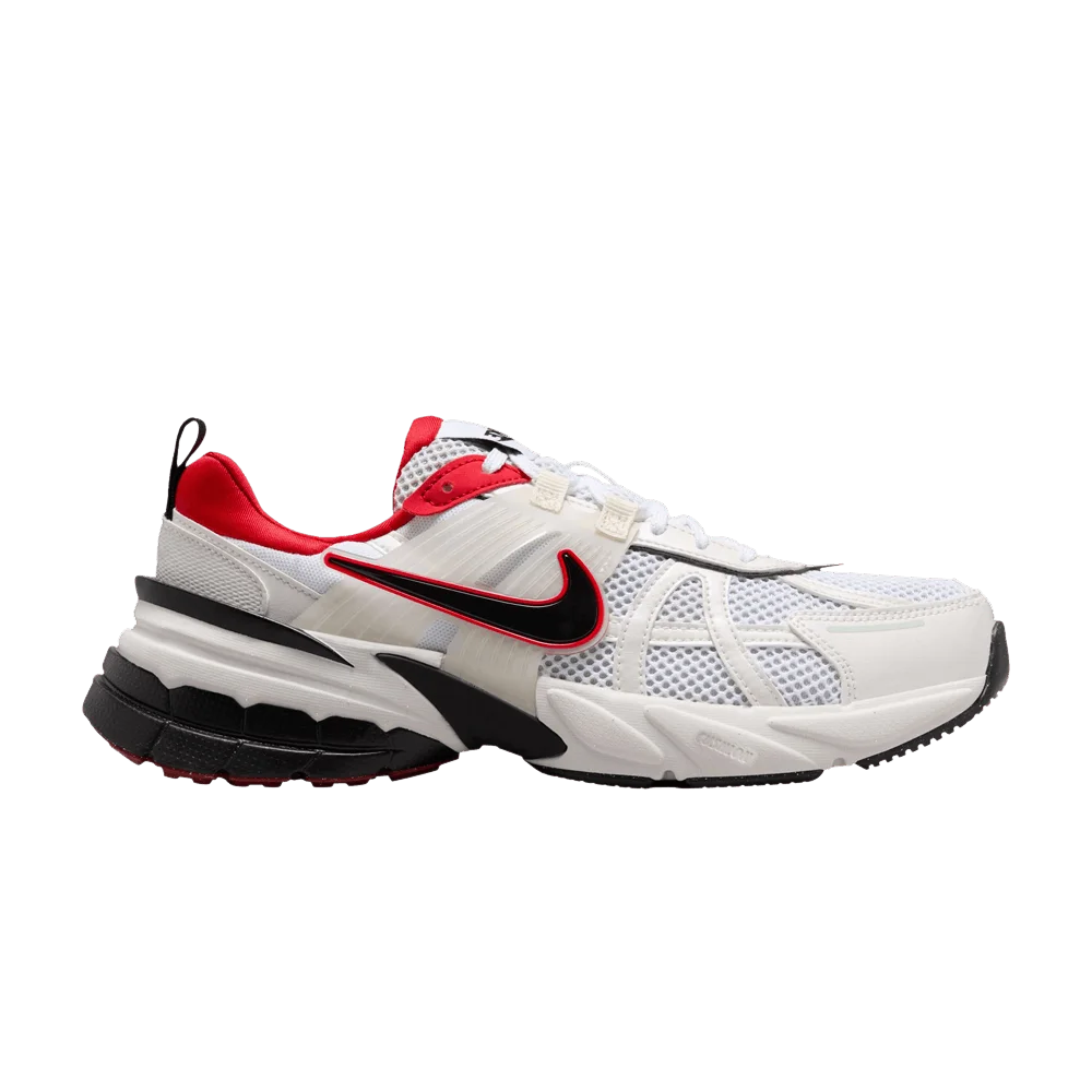 Кроссовки Nike Wmns V2K Run 'Metallic Summit White University Red'