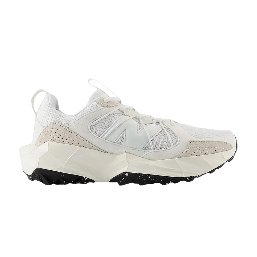 Krossovki-New-Balance-Wmns-Tektrel-Glint-Blue