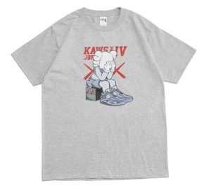2019-KAWS-x-Jordan-4-Tee-Grey-300x270