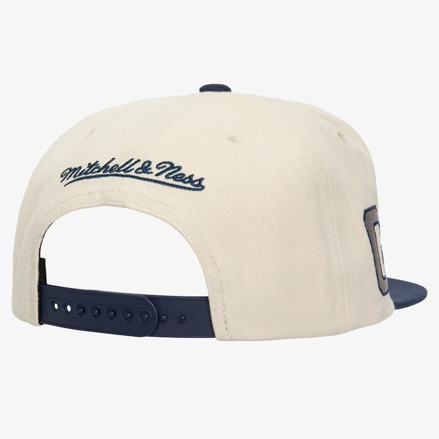 Бейсболка Mitchell & Ness Cream Navy Georgetown Hoyas Just Don Team Vault Snapback Hat