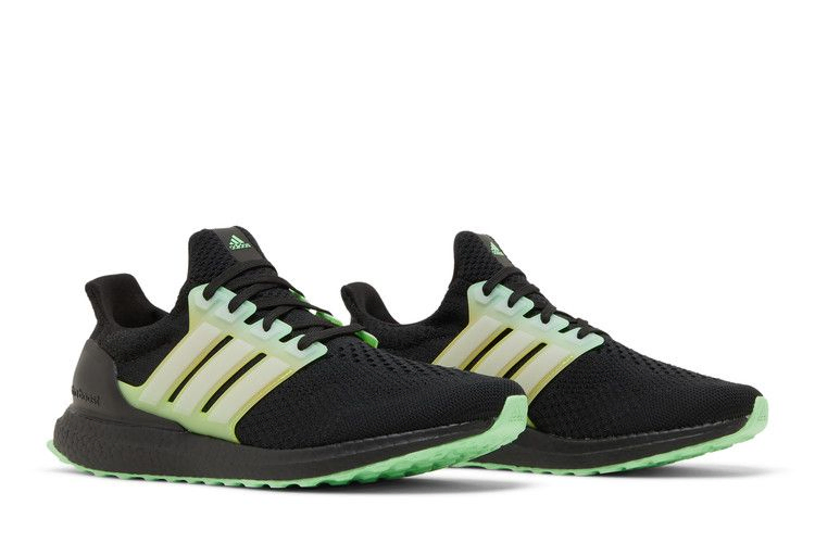 ultraboost-5-0-dna-black-beam-green-gv8729_07