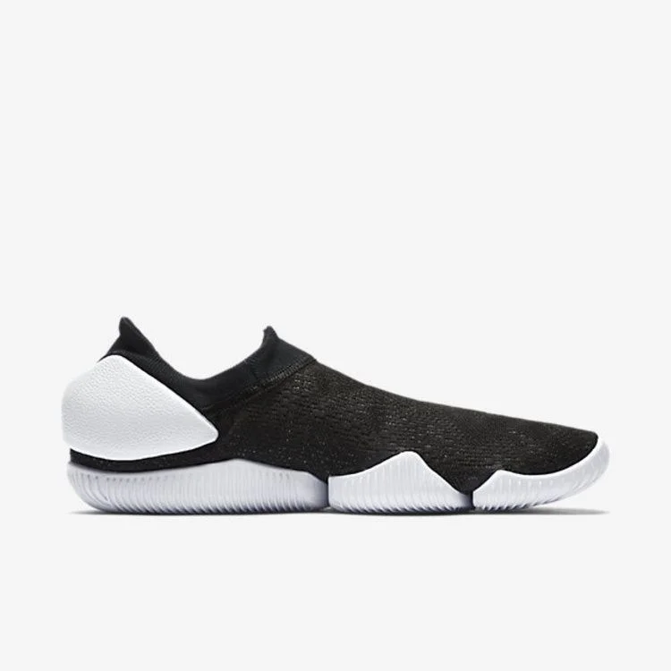 Krossovki-Nike-Wmns-Aqua-Sock-360-2-1