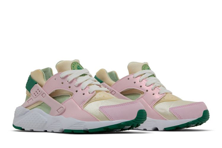air-huarache-run-se-gs-strawberry-shortcake-dq0517-600_07