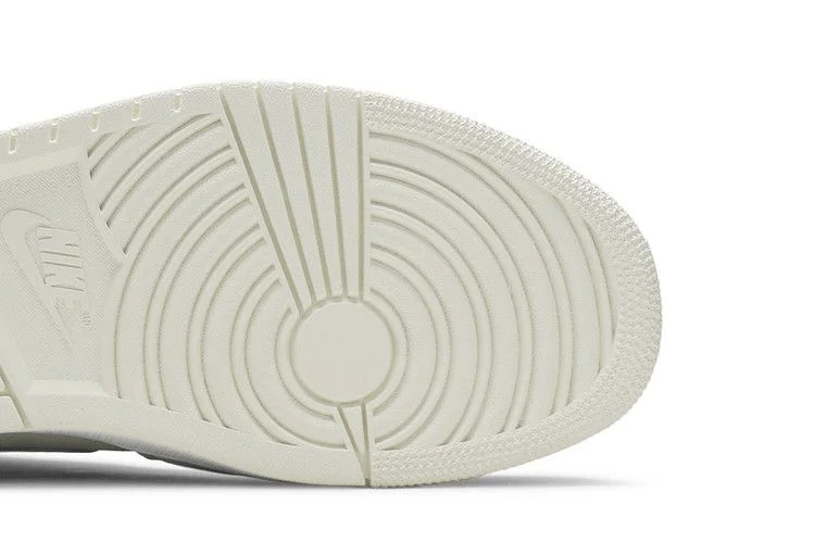 Кроссовки Air Jordan 1 Mid SE 'Sail Light Blue'
