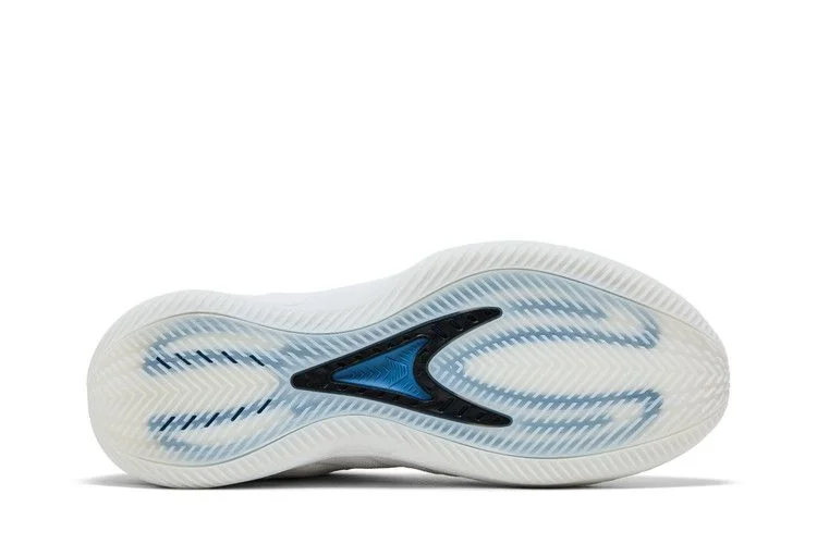Krossovki-adidas-AE-2-Alphadog-3
